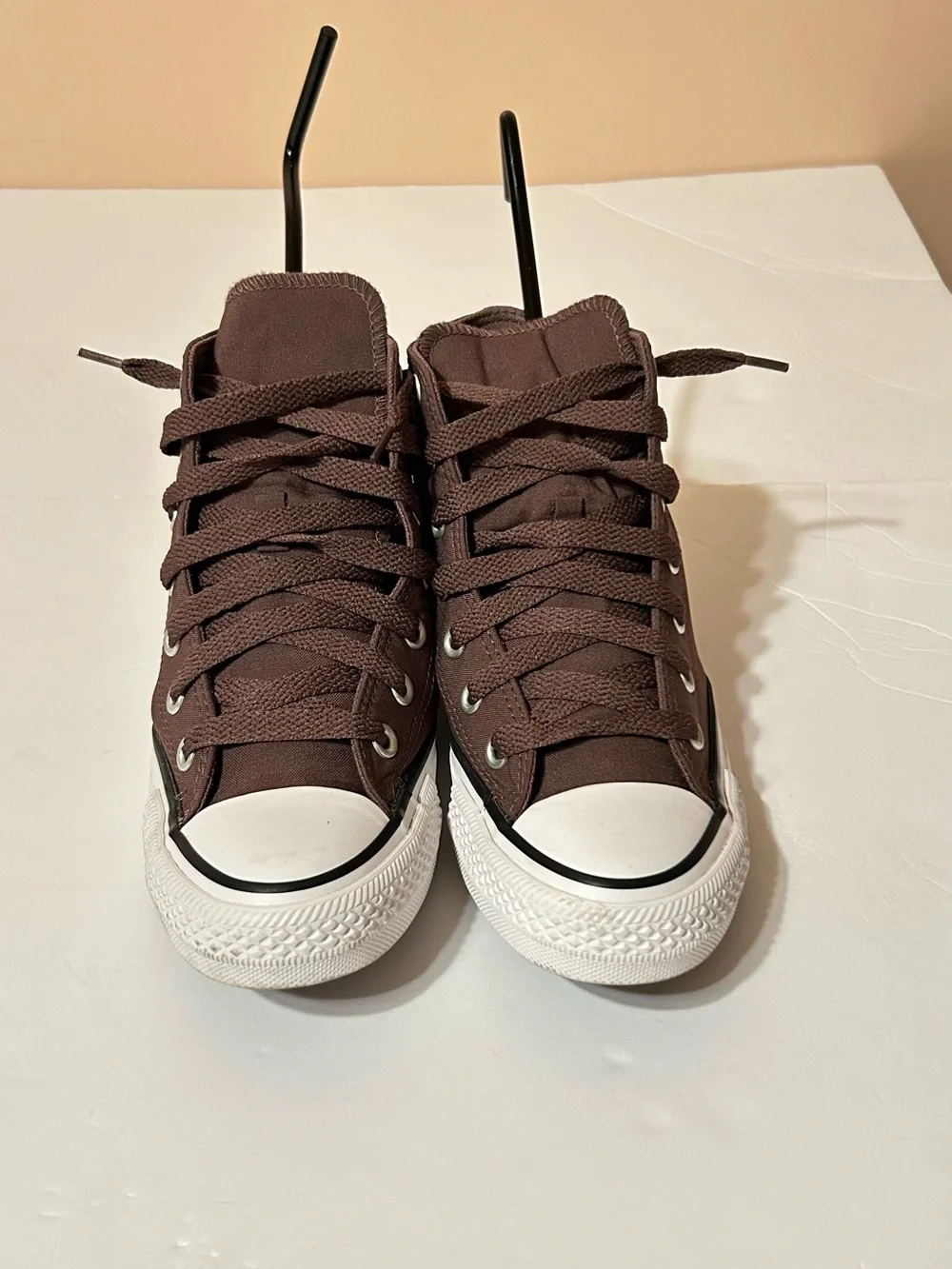 Converse Chuck Taylor High Top Brown Red Logo